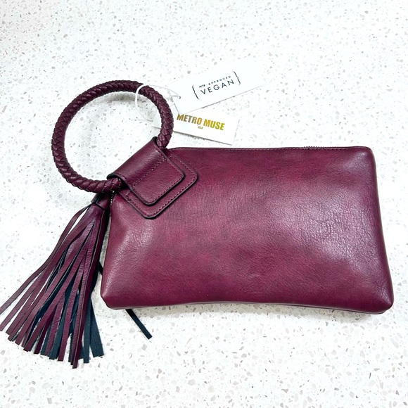 NWTO Metro Muse Burgundy Vegan Leather Clutch - Picture 1 of 7